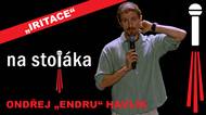 Nejvtipnější parodie hlasatelů v TV i obchodě, jakou uslyšíte. Publikum se potrhalo smíchy